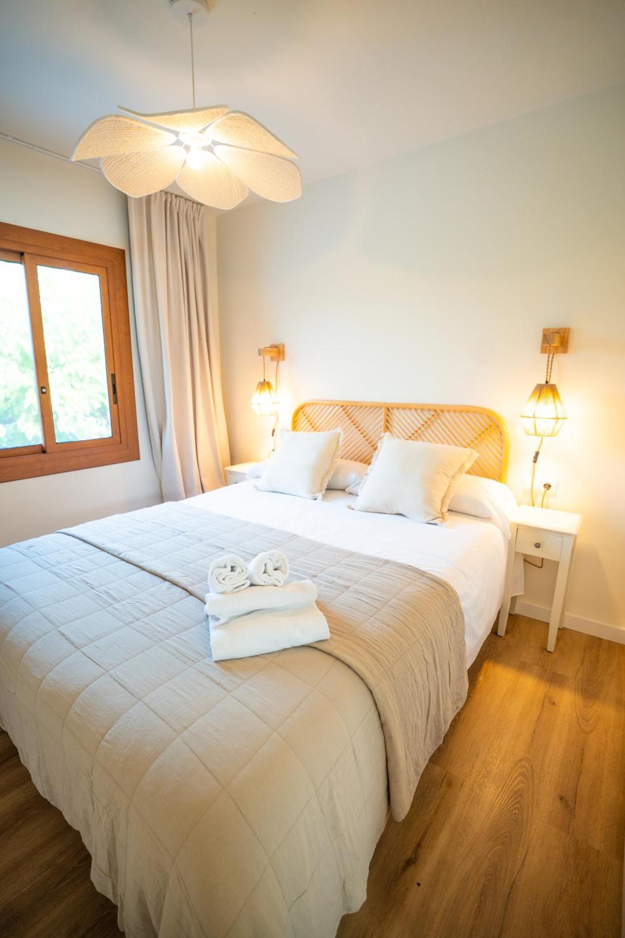 Bungalow with Garden View