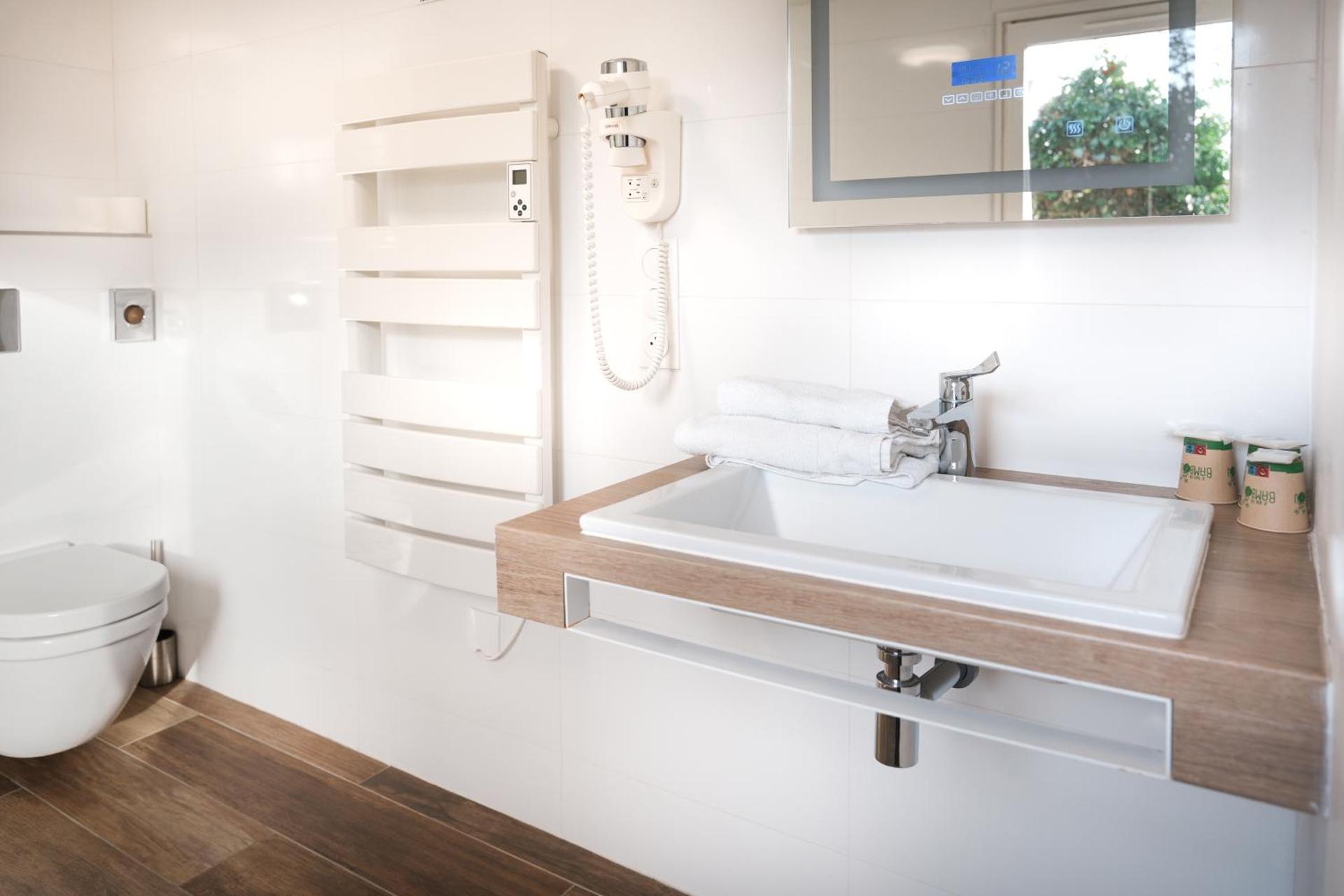 Triple Room - 1 Double Bed + One Single Bed