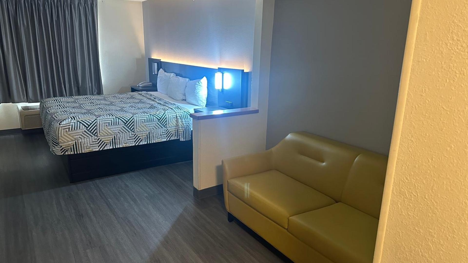 Motel 6-Anderson, IN