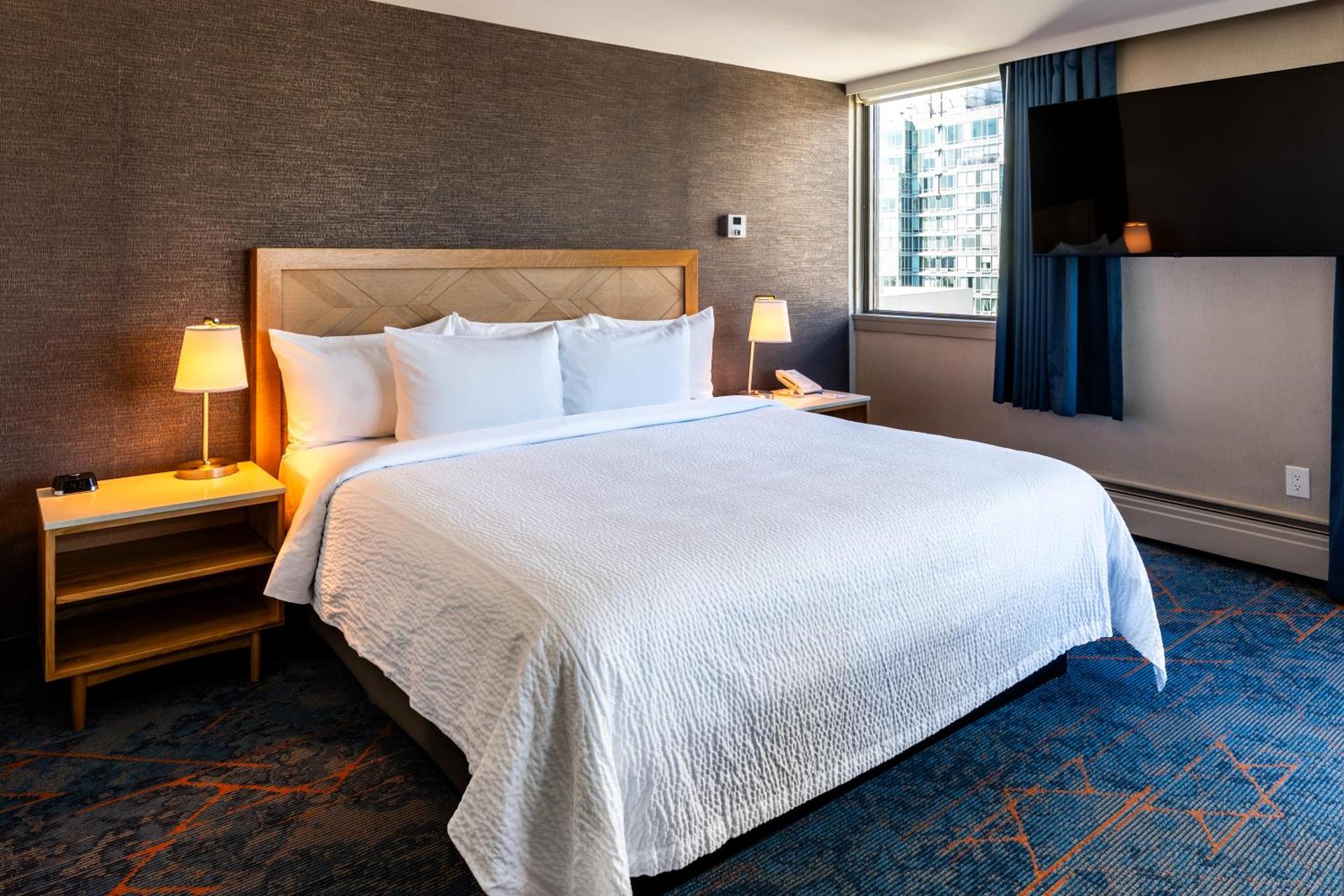 Superior King Room with Balcony