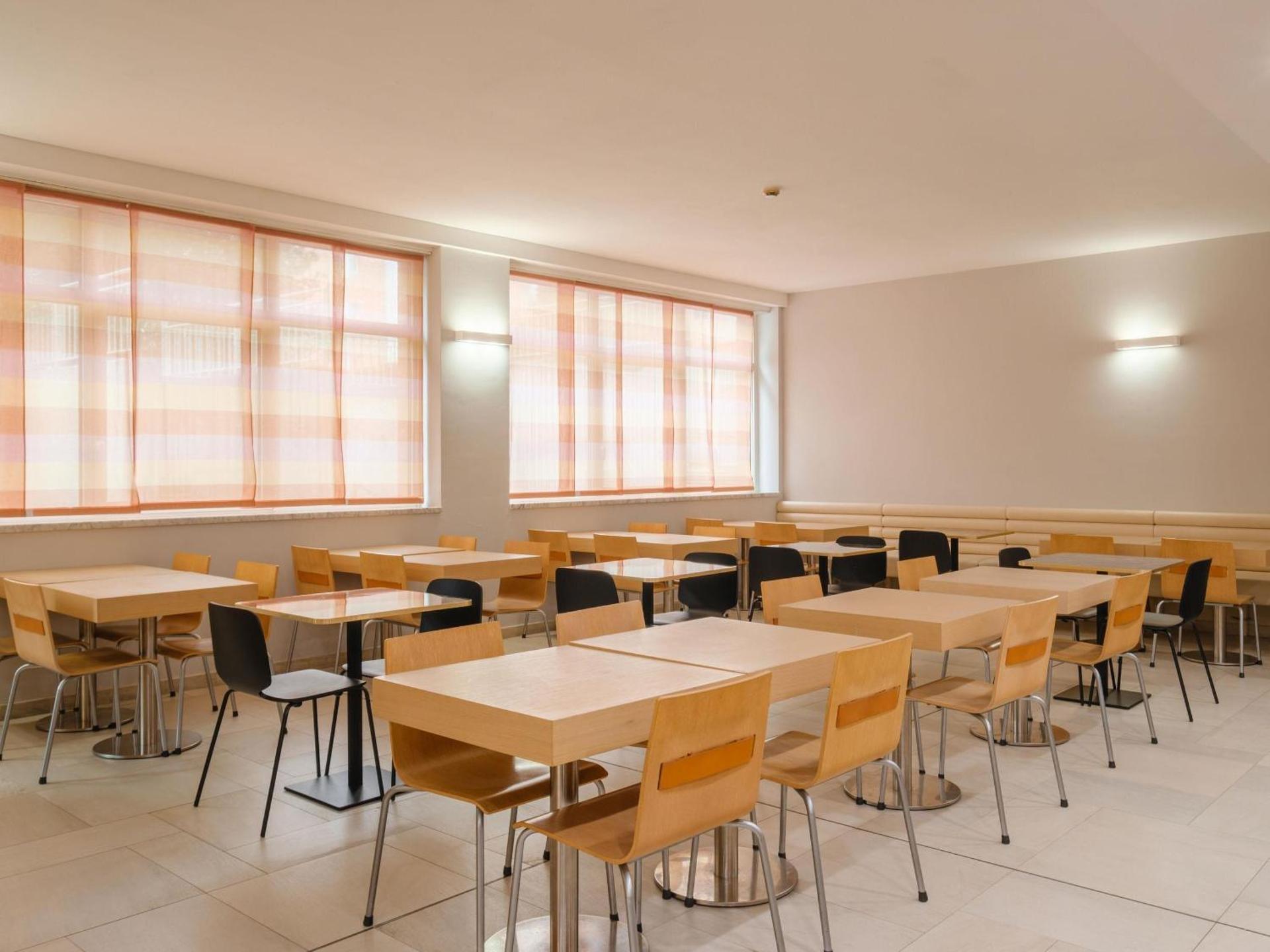 Meeting/conference room