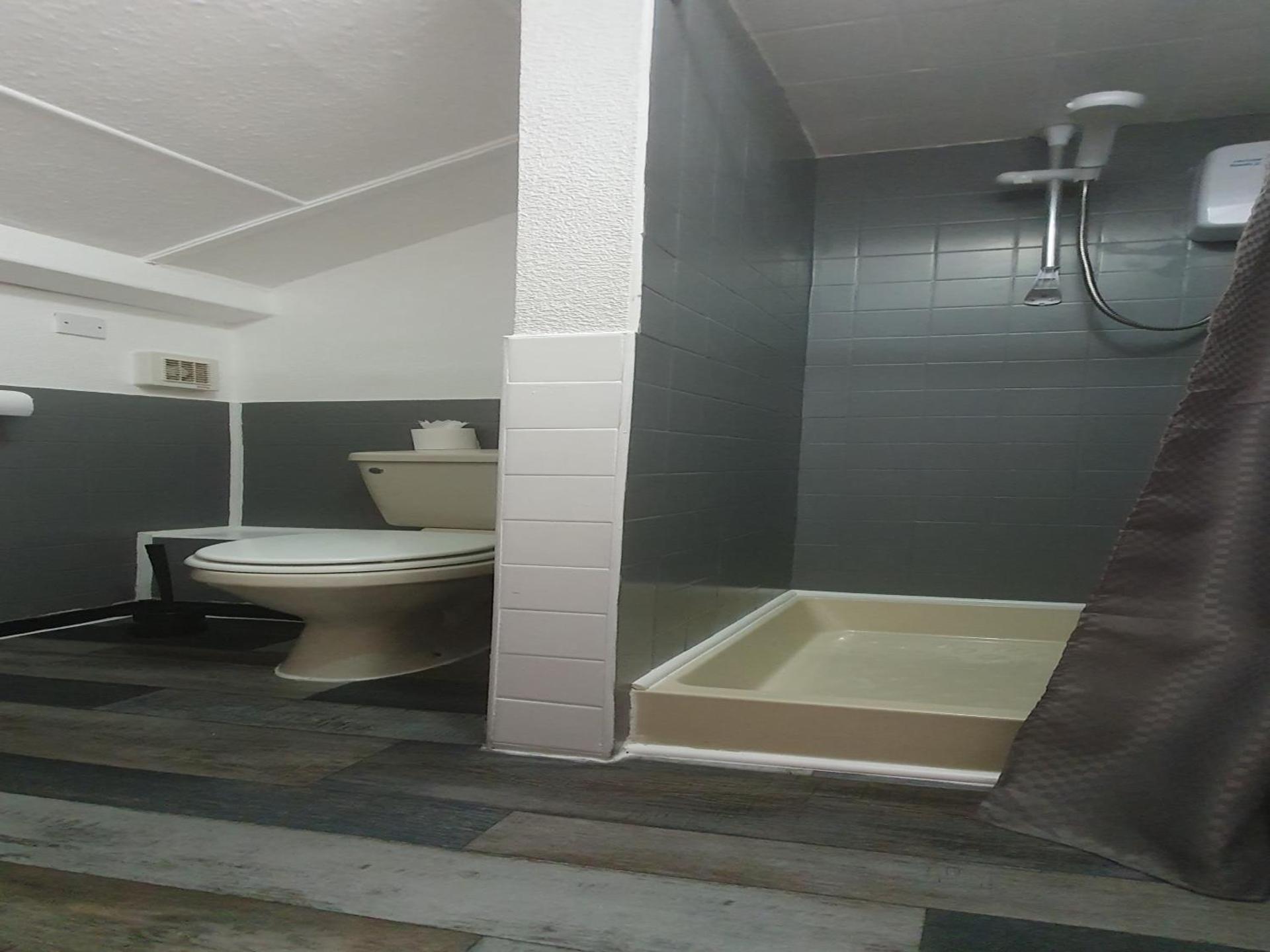 South Beach Kings Promenade Hotel