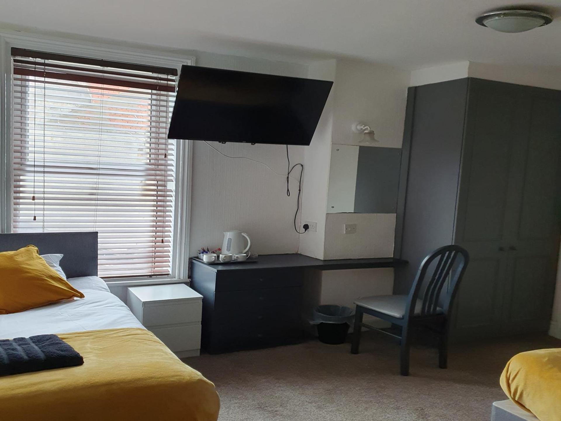 3-personersværelse med brusebad