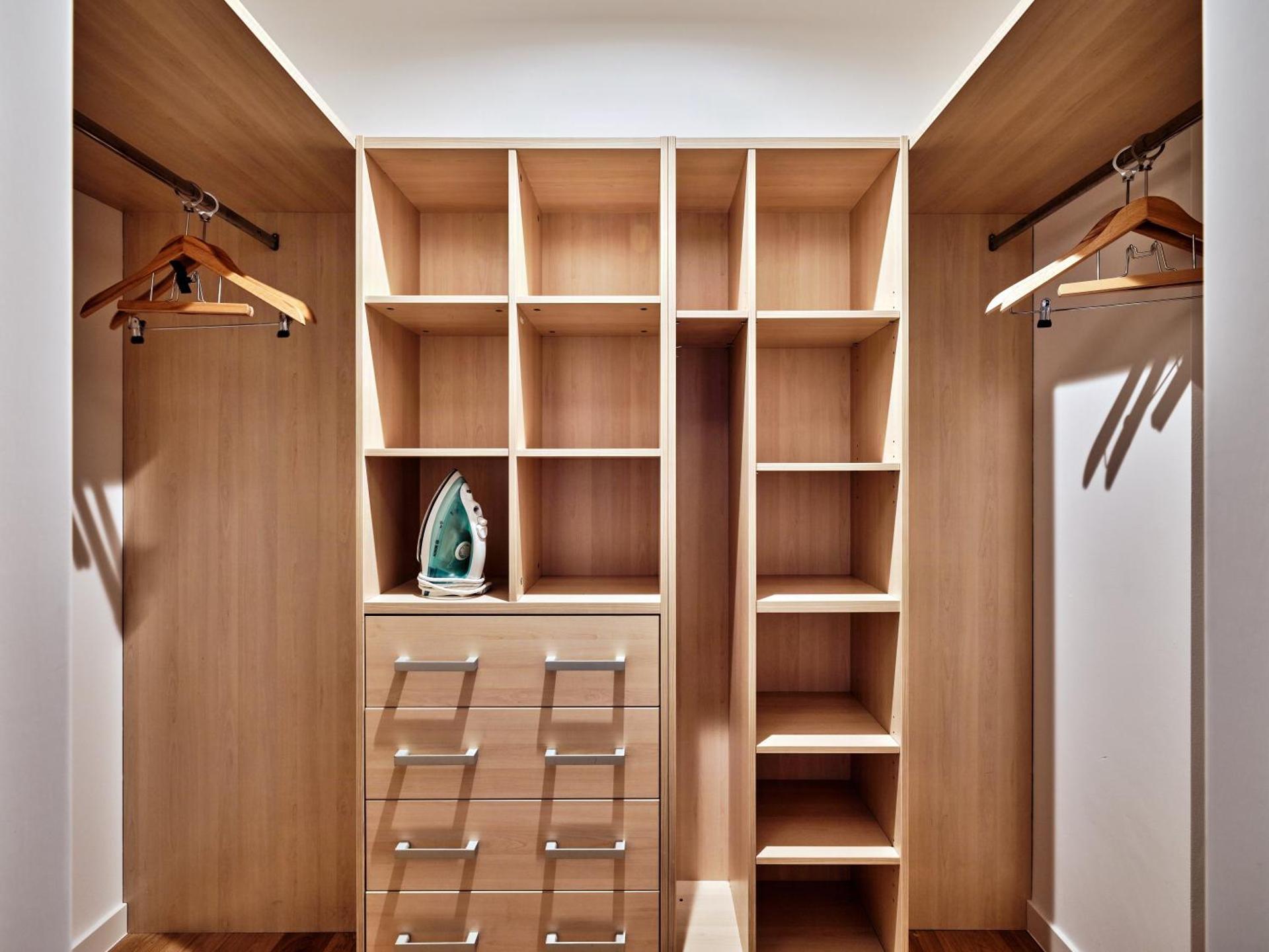 Two-Bedroom Deluxe Apartment