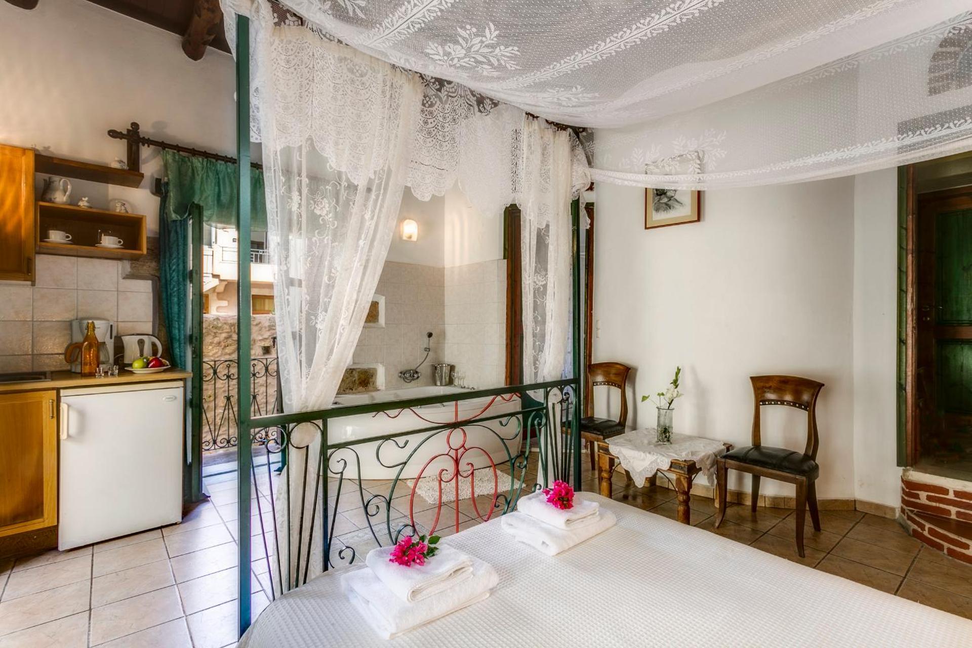 Ifigenia Traditional Rooms & Maisonettes