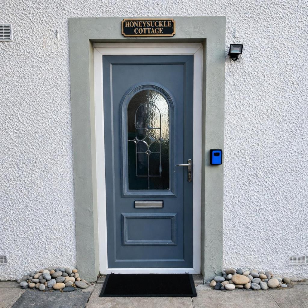 Beautiful Beach Front Cottage