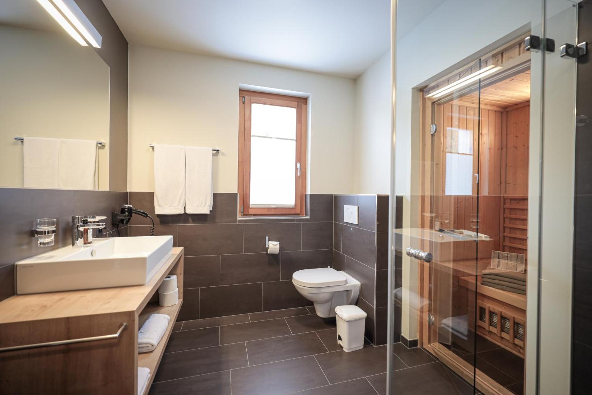 Deluxe Two-Bedroom Apartment