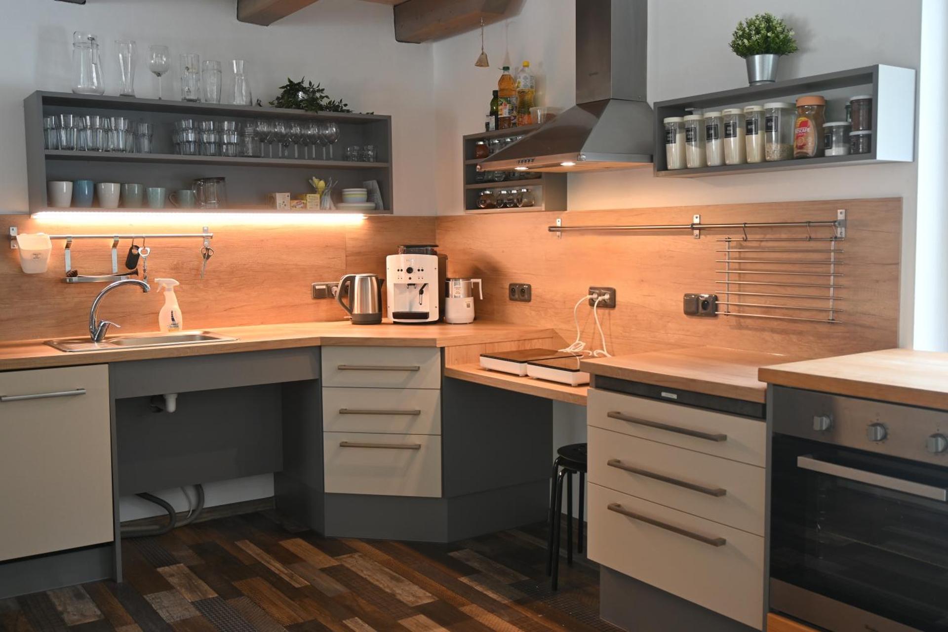 Kitchen or kitchenette