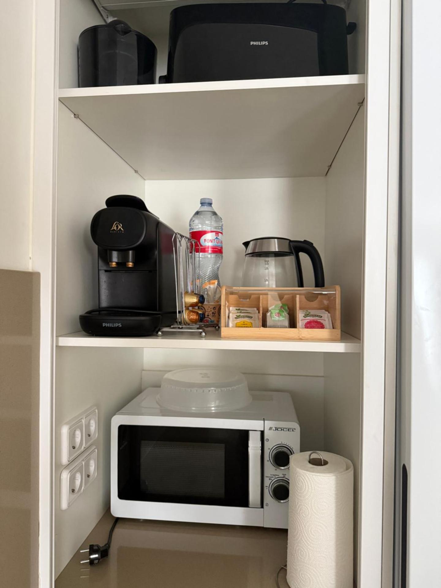 Coffee/tea facilities