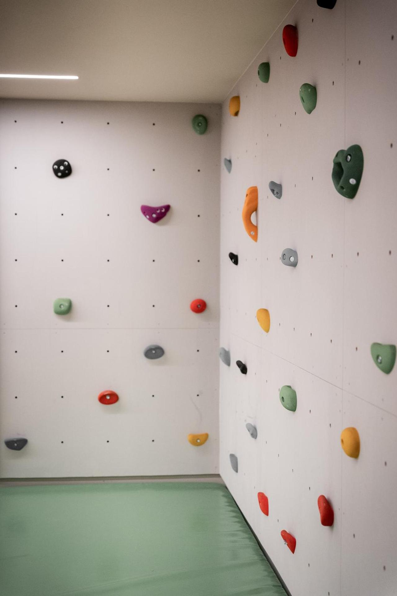 The Oswald Grand Hotel