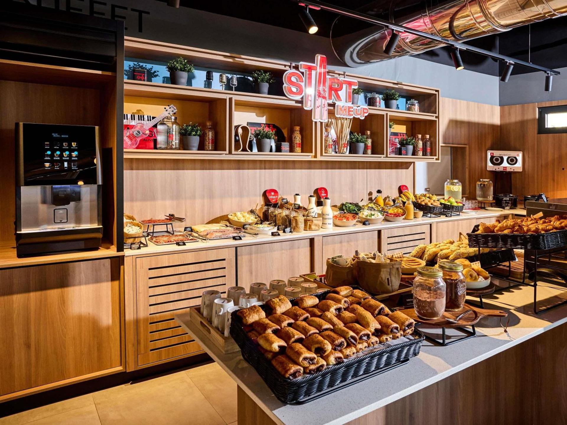 Restaurant/places to eat