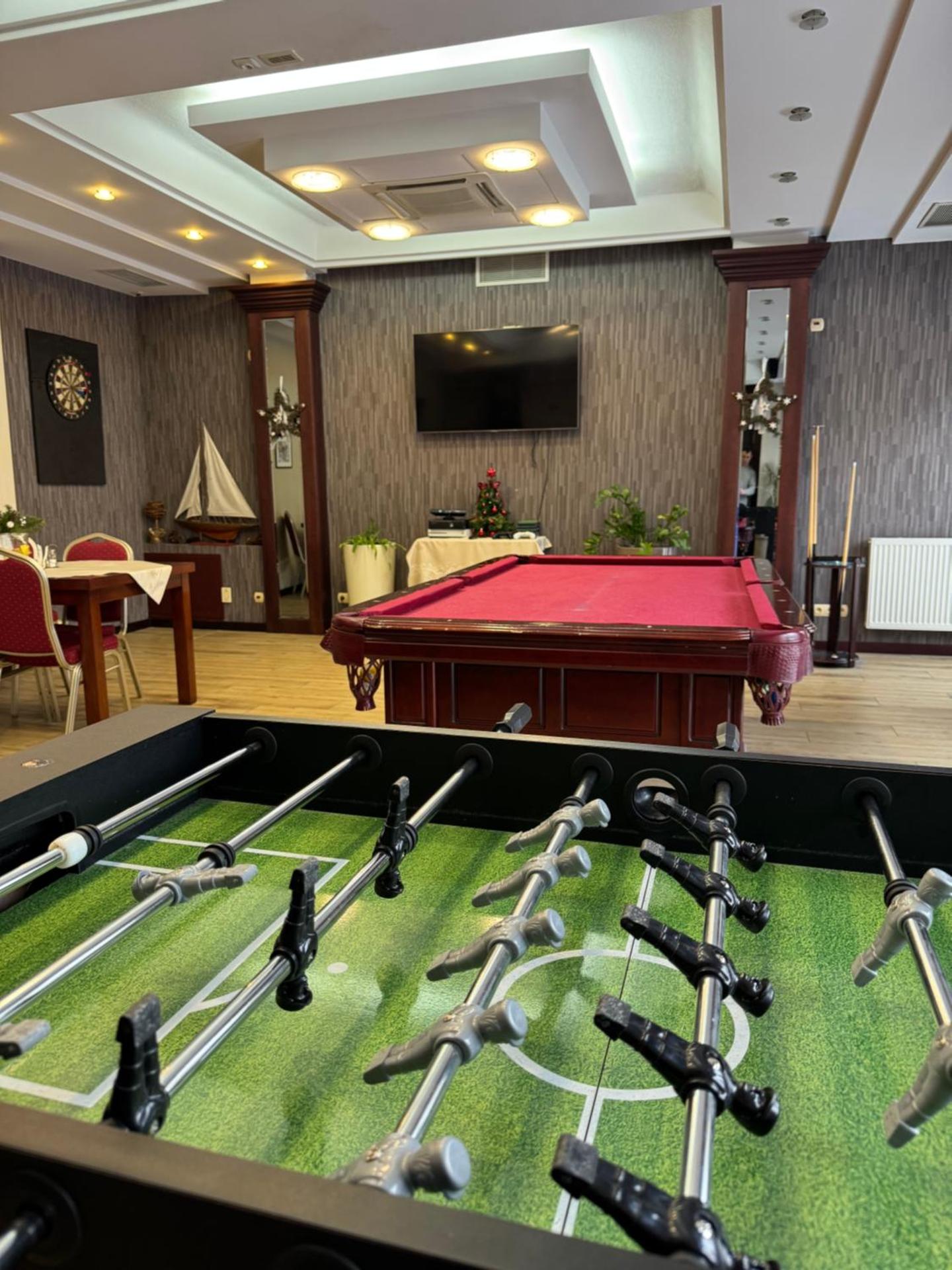 Communal lounge/ TV room