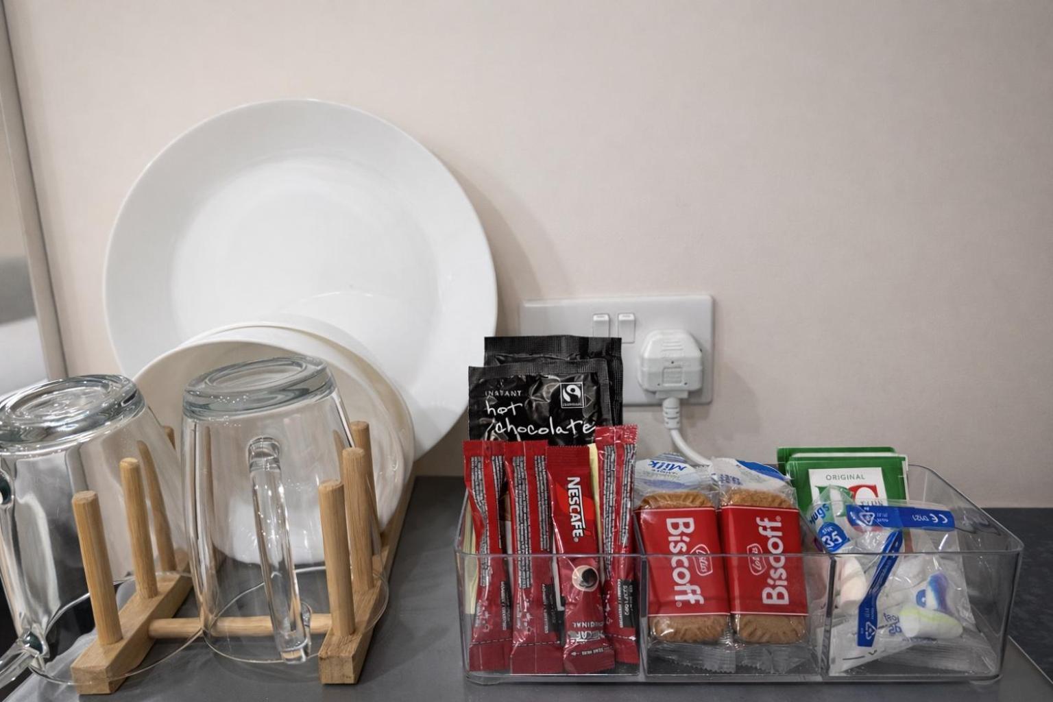 Clapton Deluxe Self-Contained Studios Private & Fully Equipped Self Check-in