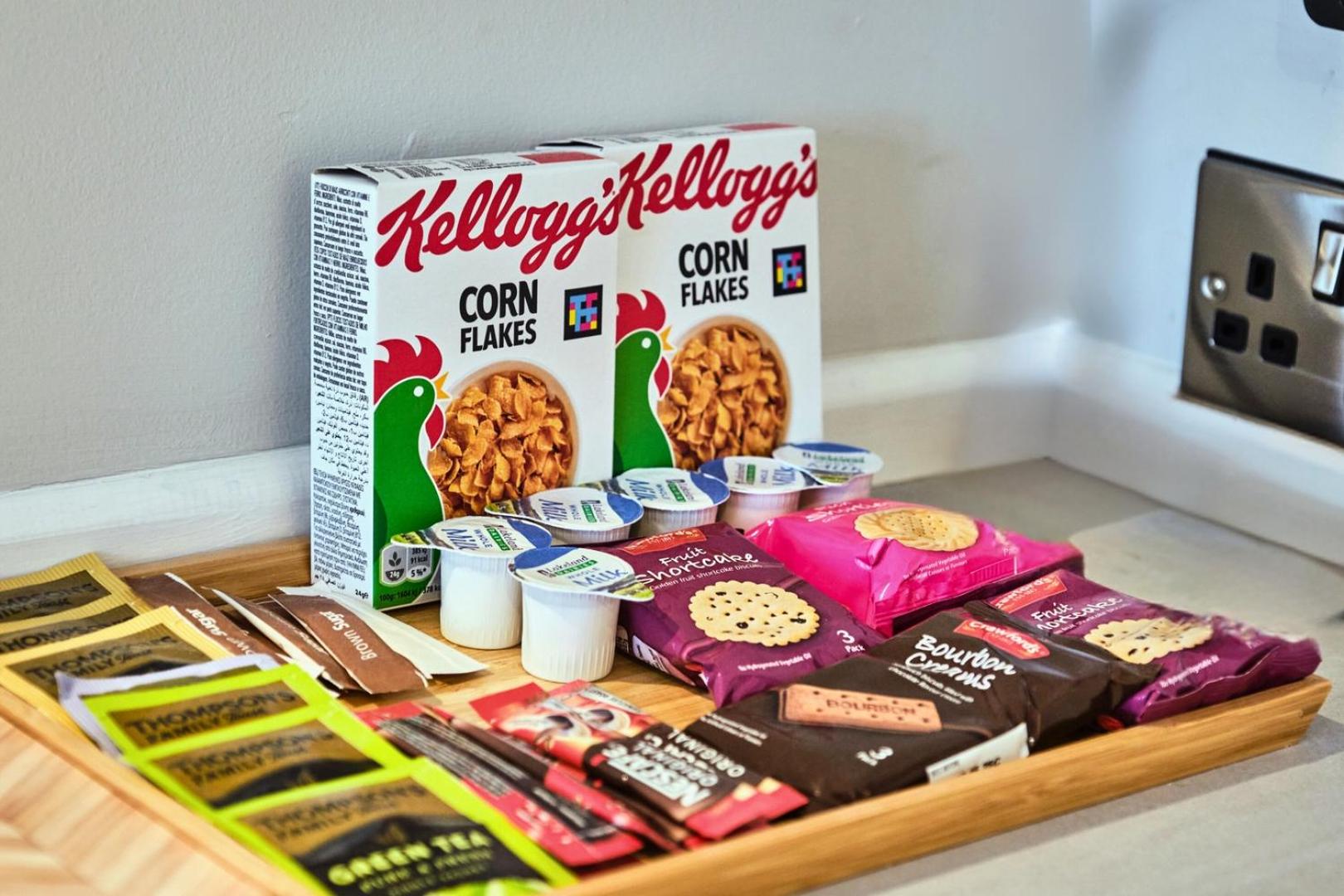 Harbour Penthouse Step to Beach- Princess Yellow 3