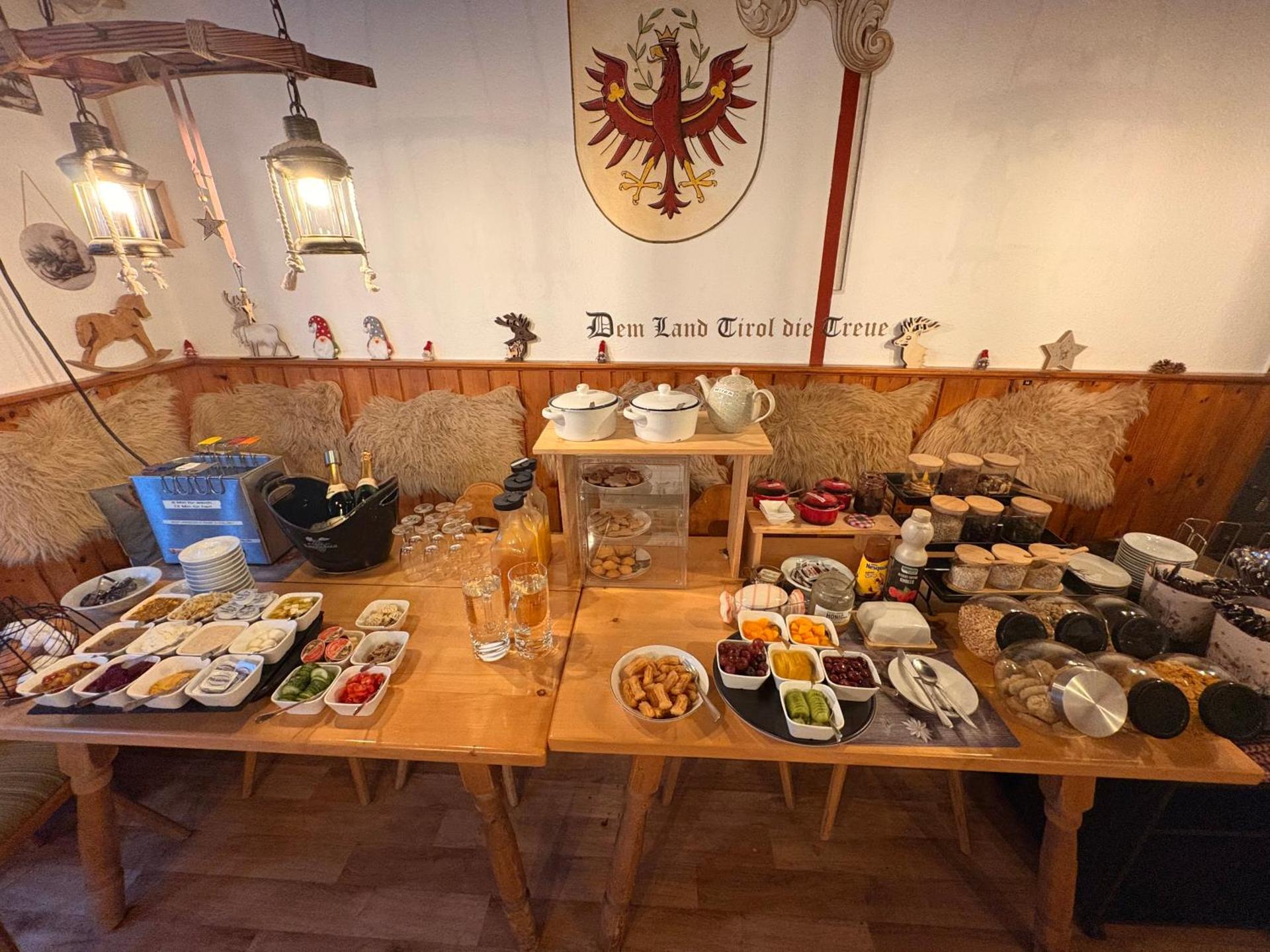 Veitenhof im Kaisertal, nur nach 30 minütigem Spaziergang erreichbar, only after 30 minutes walk reachable