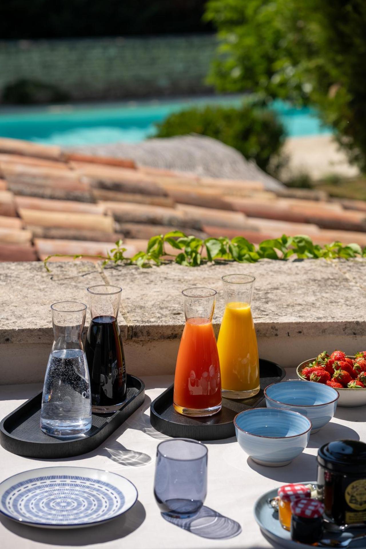 Mas Oréa côté piscine