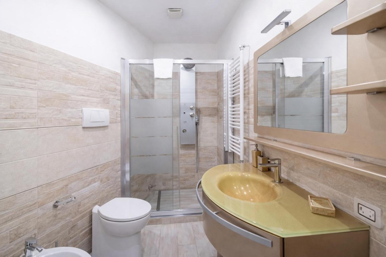 Passeggiata Di Ripetta Tevere View Spacious apartment 2 BR FOR 7 Pax