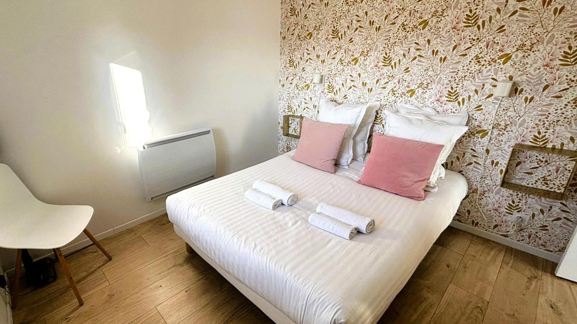 Le Doré Rose by Madame Conciergerie