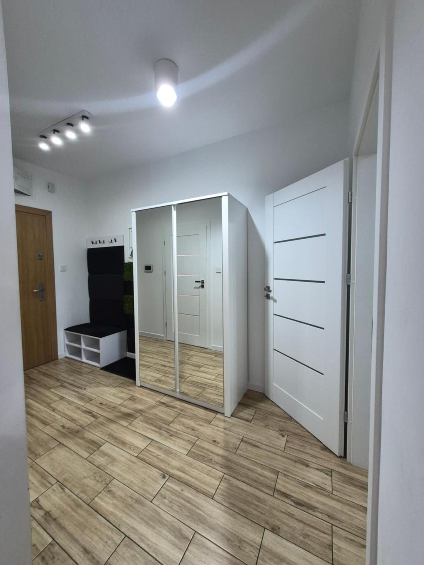 Różana Piątka ul Oporowska 22 A