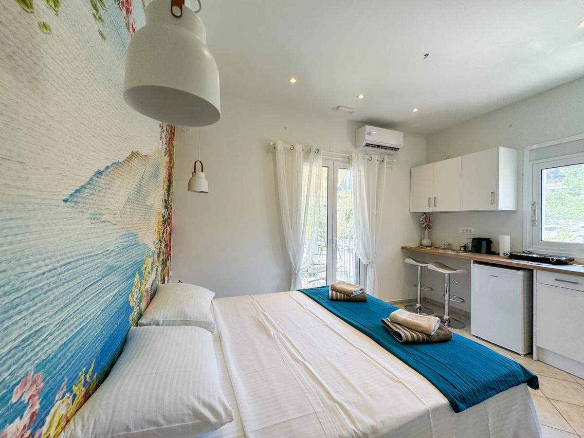 Reginas studios & apartments - Bougainvillea Suite Fiscardo