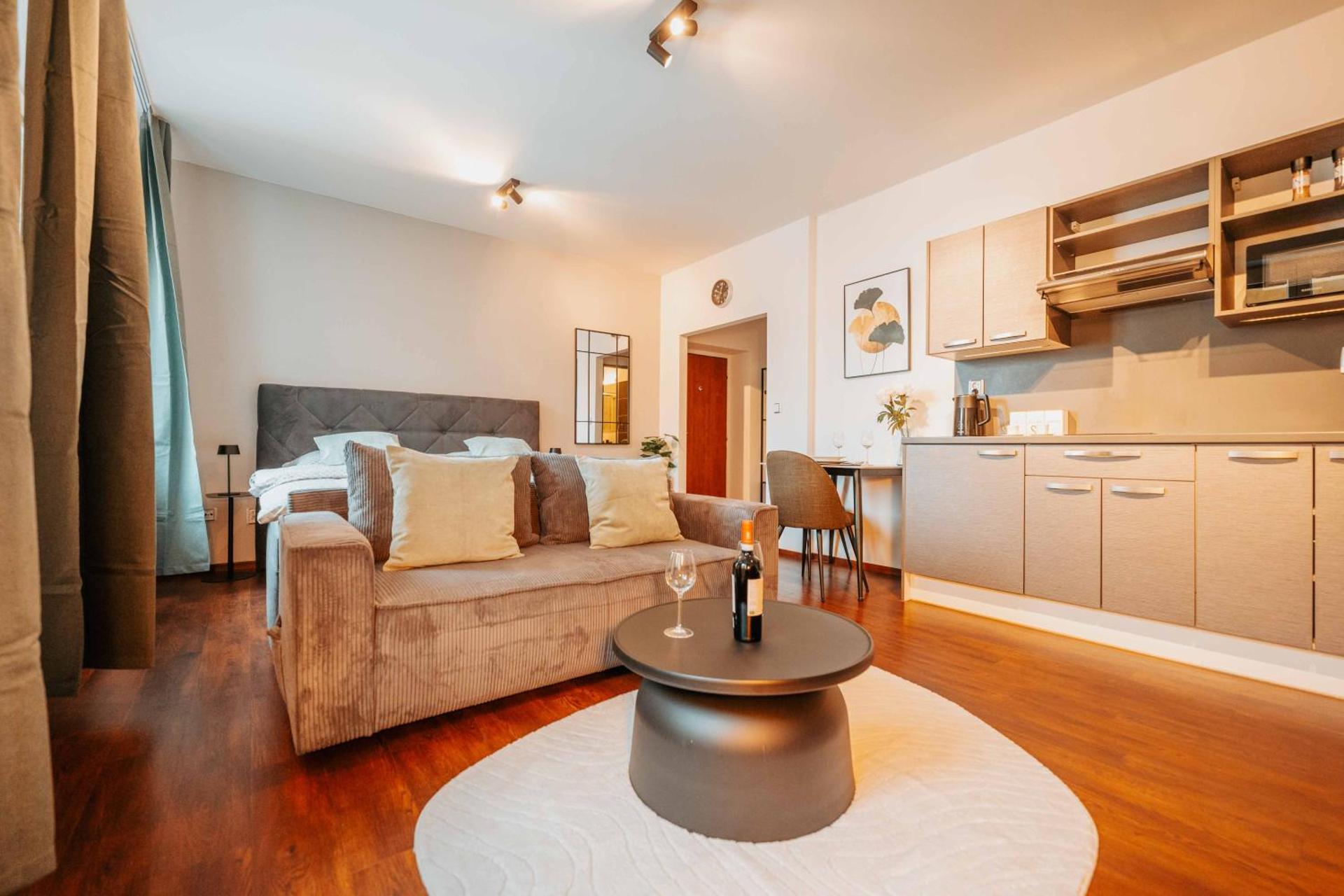 CityBeat Apartments, 400m from the square