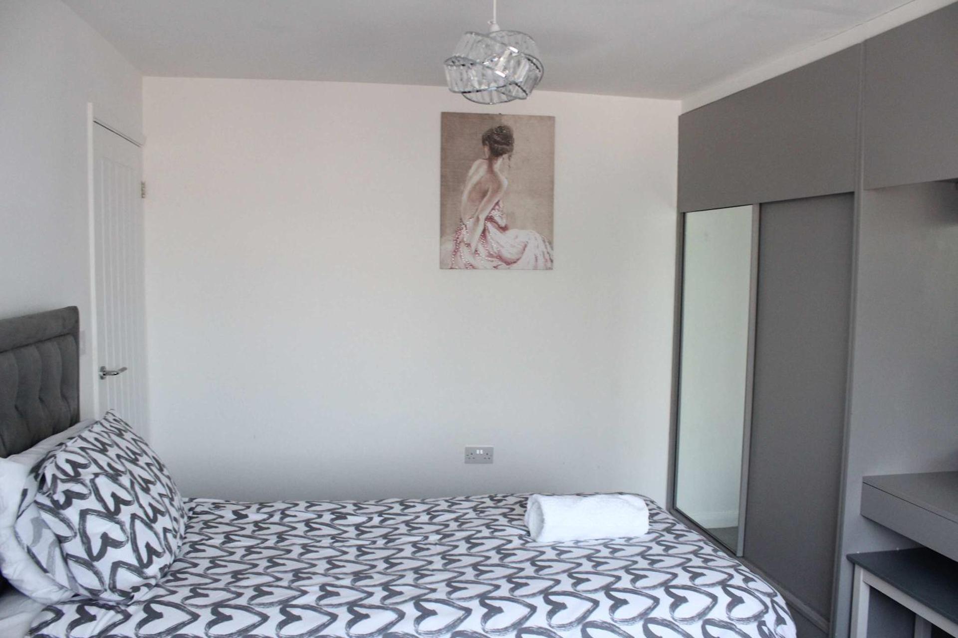 Exquisite and Modern 2 bed Maisonette