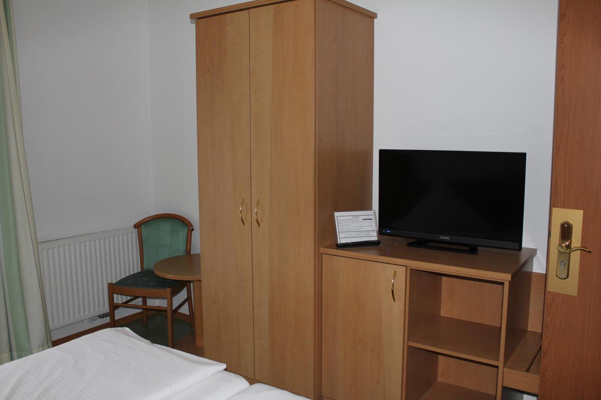 Apartment (4 Adults)