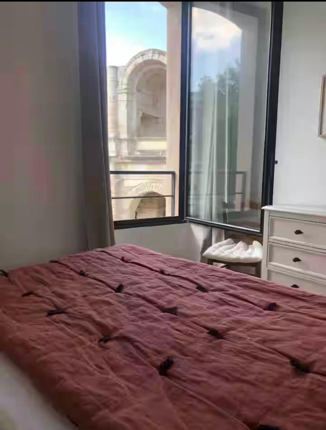 Entre les Arènes et la Major