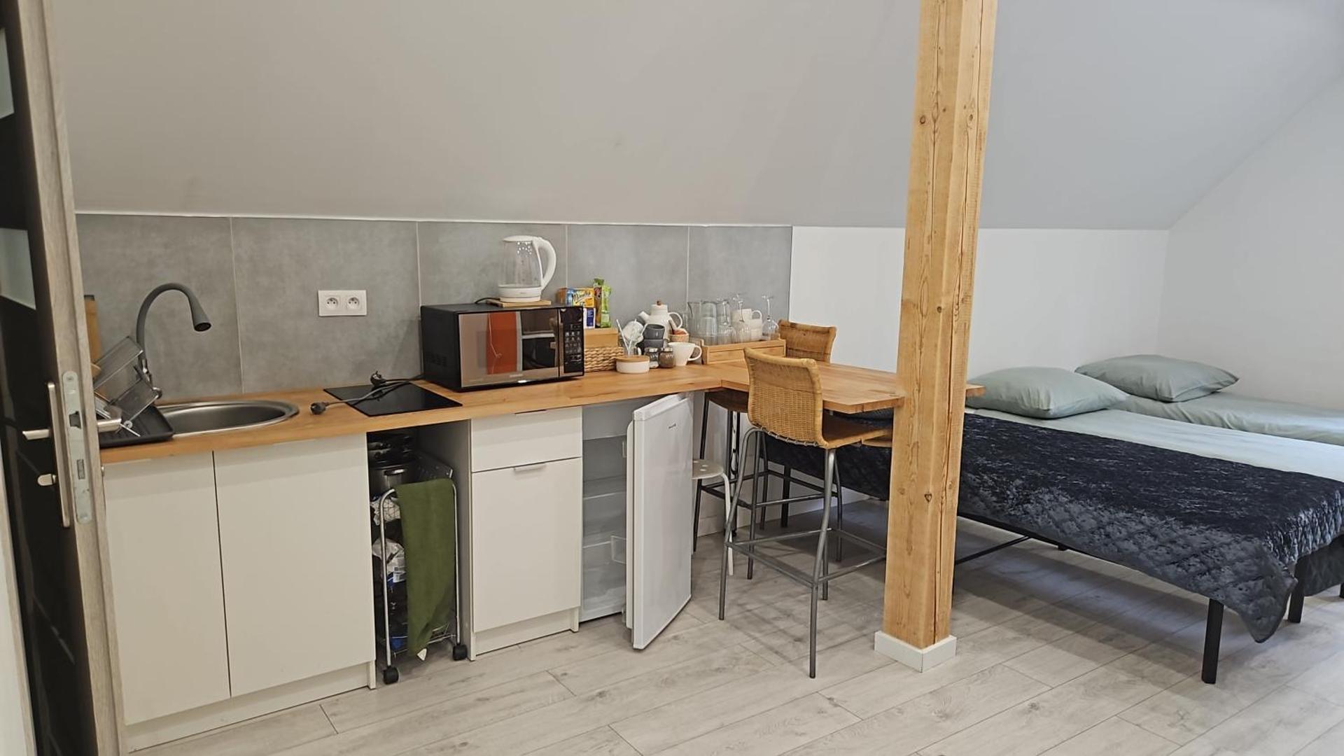 Kitchen or kitchenette