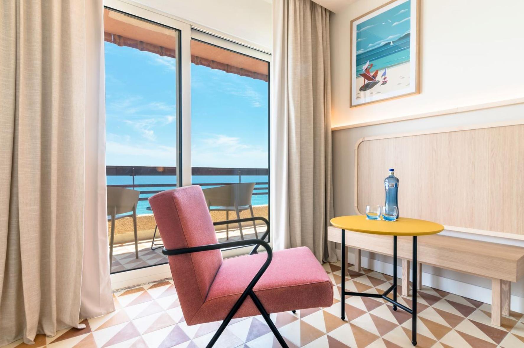 Akquaaa Boutique Hotel