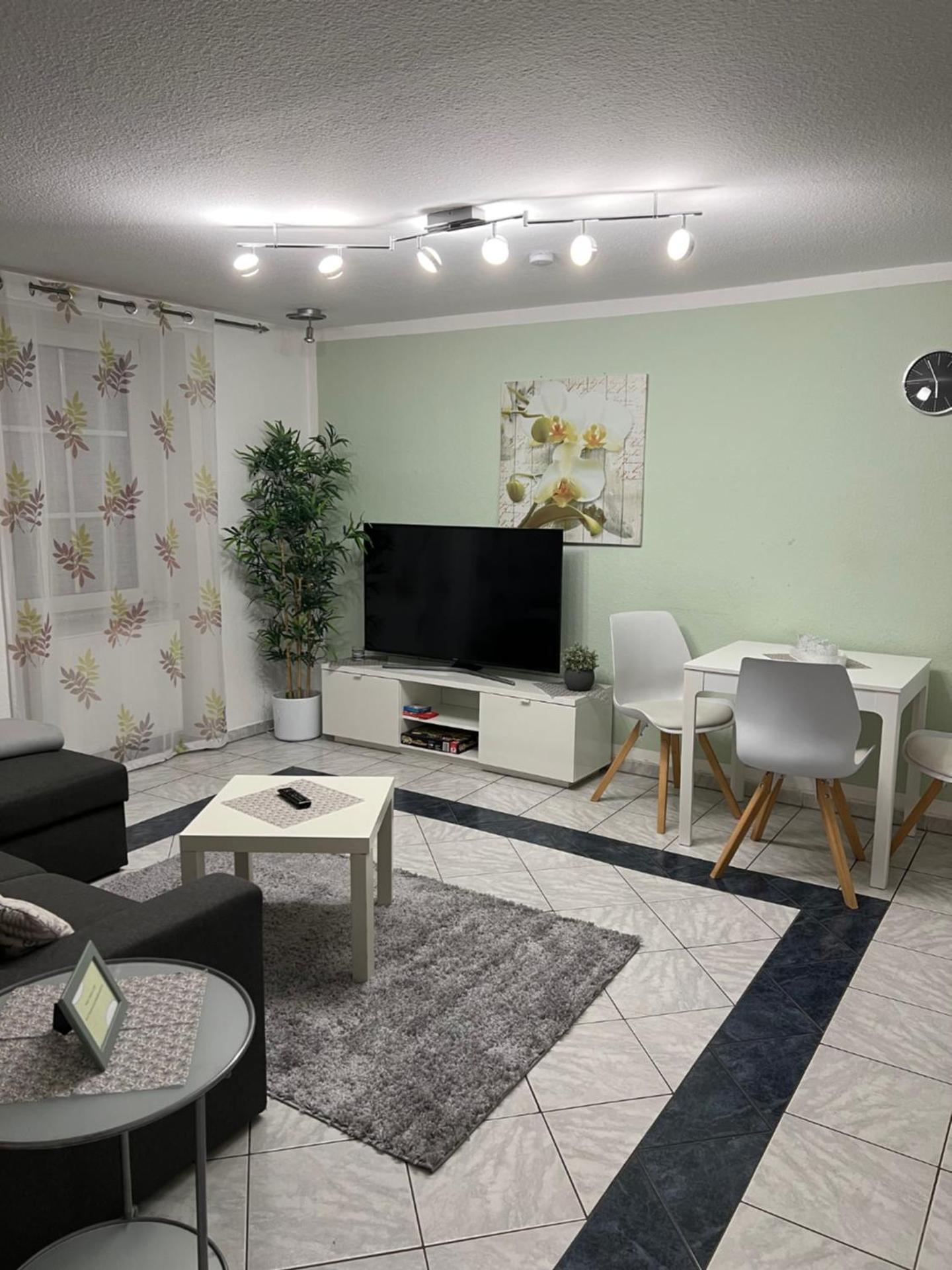 Communal lounge/ TV room