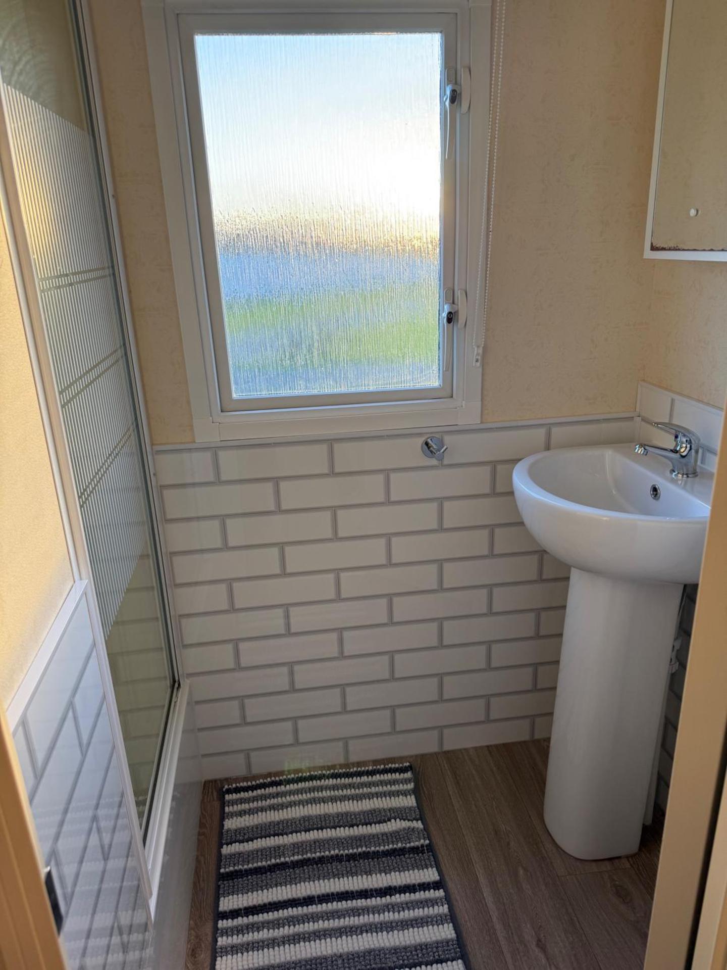 Captivating 2-Bed static caravan in Holyhead