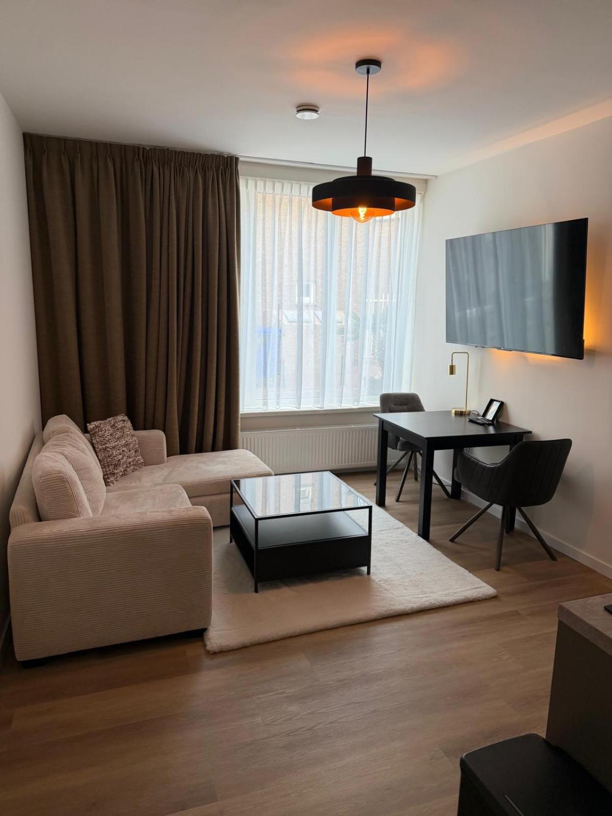 Hotel & Appartementen Royal