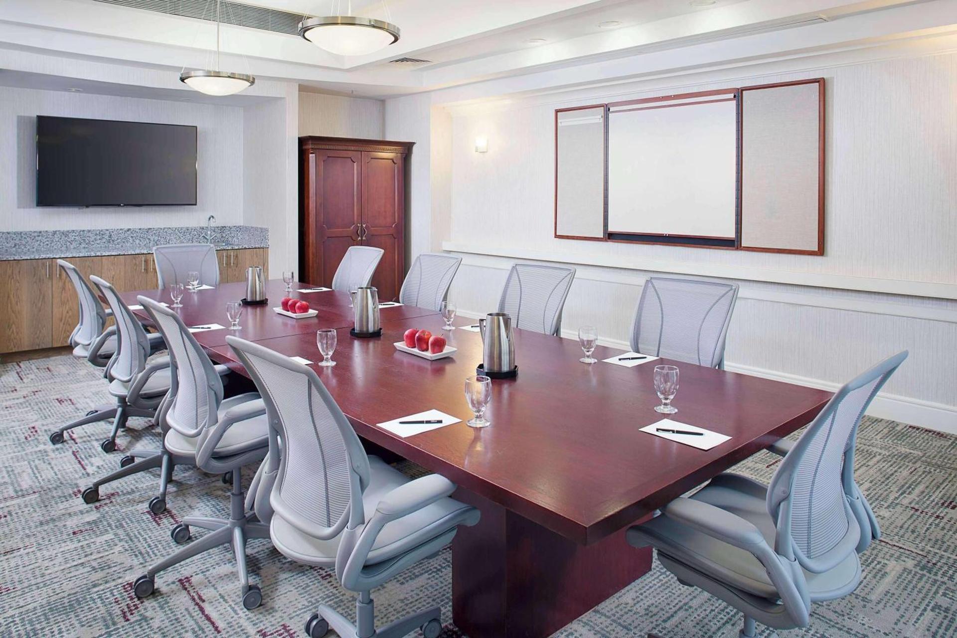 Meeting/conference room