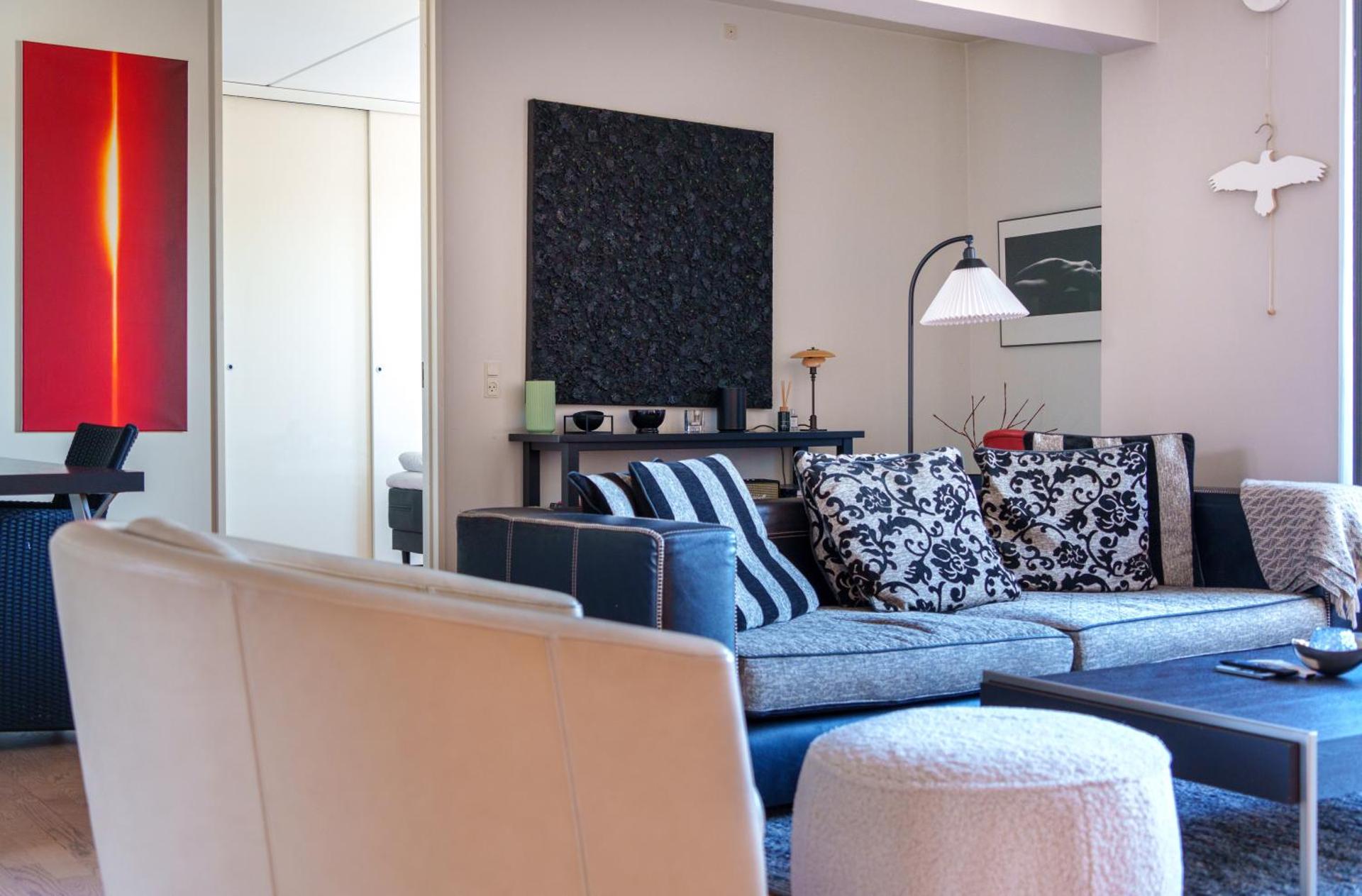 Modern Apartment with Balcony near Tivoli & Metro