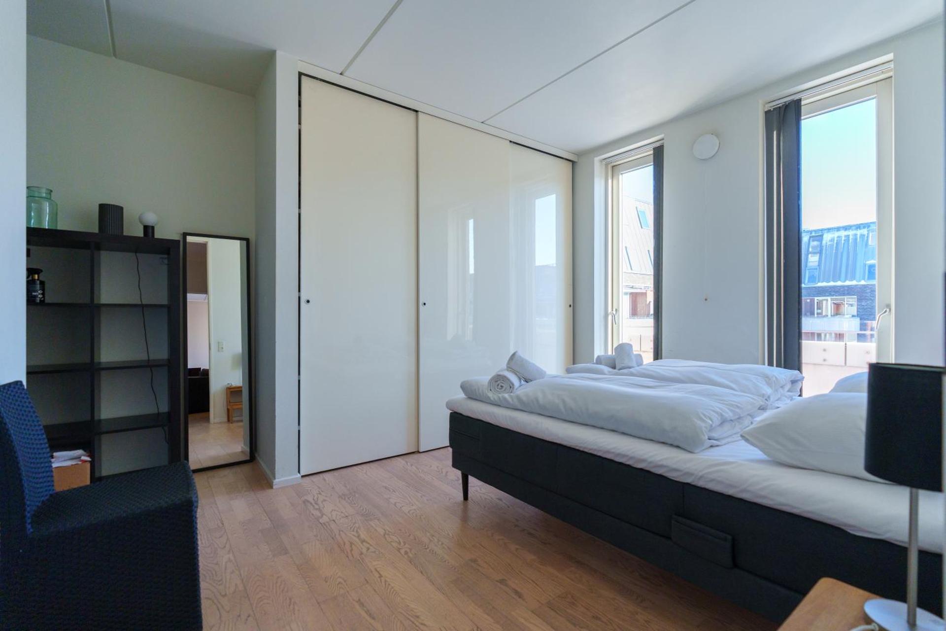 Modern Apartment with Balcony near Tivoli & Metro