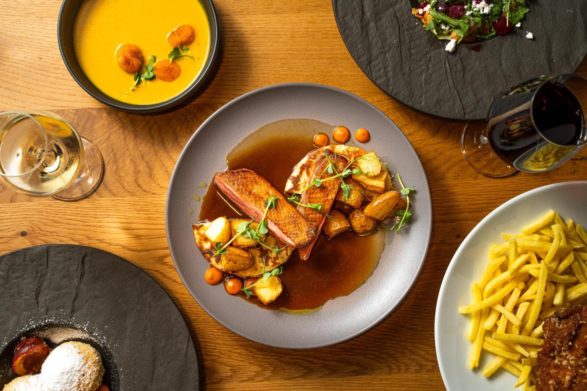 Restaurant/places to eat