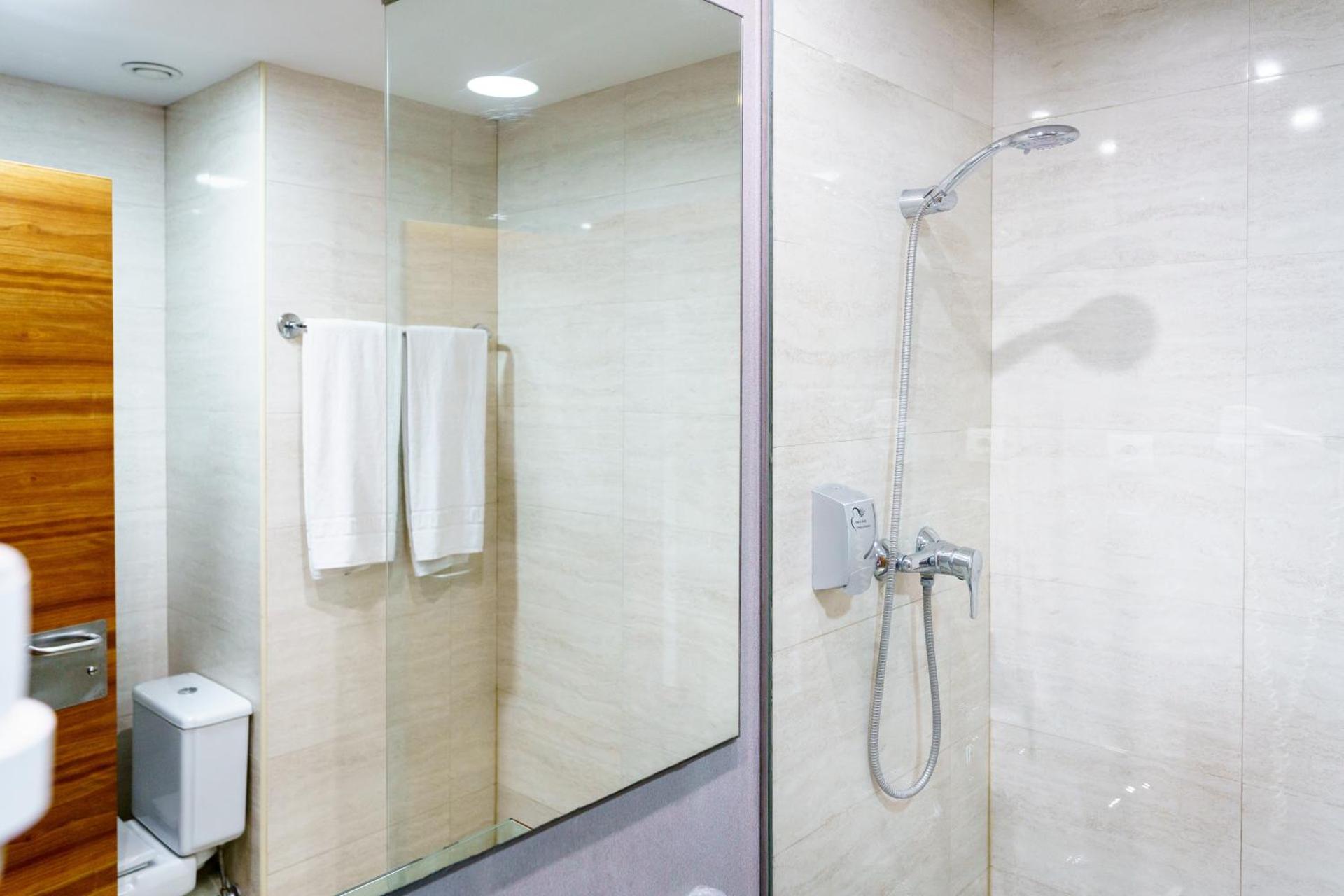 Triple Room (2 Adults + 1 Child)