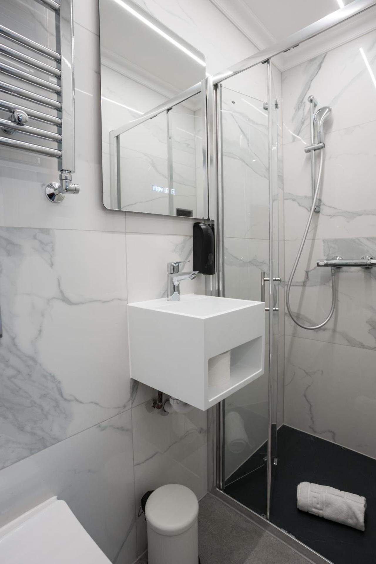 The Whiteley Executive Double Suite