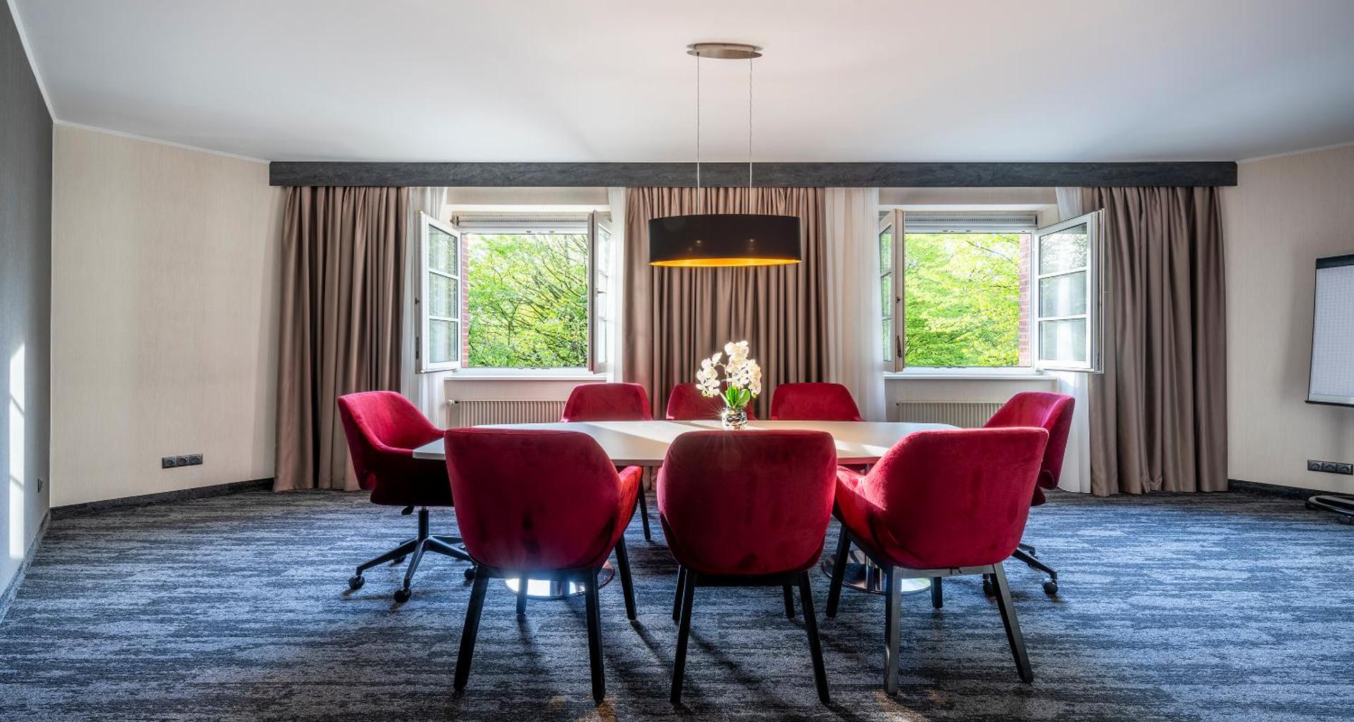 Meeting/conference room