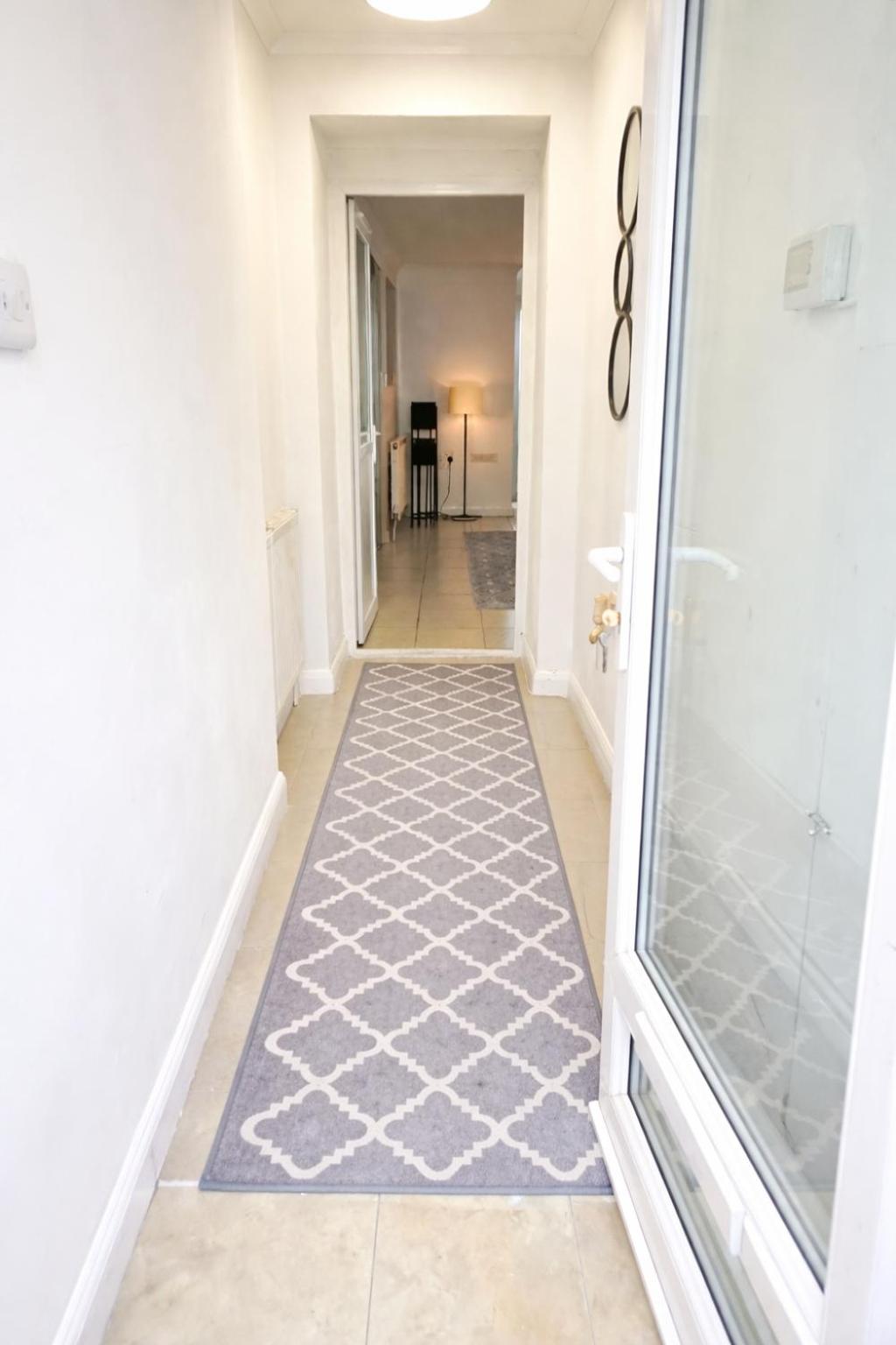 Kent 1 bedroom apartment 2 mins walk to Gravesend Station & Town Centre