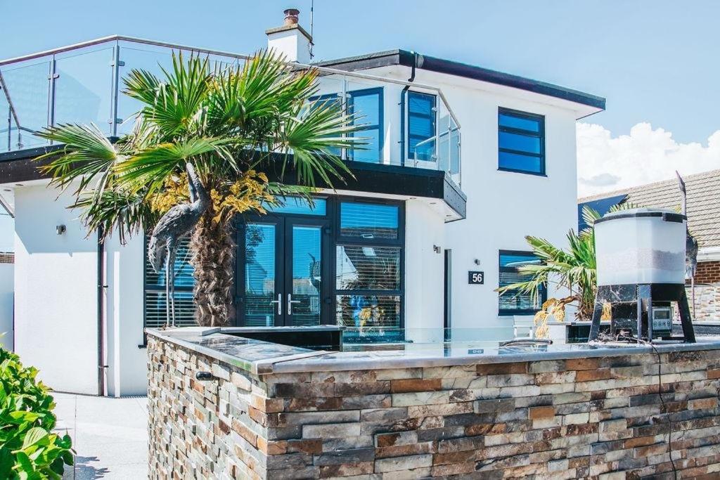 Amber Lights Coastal Getaway, Greatstone