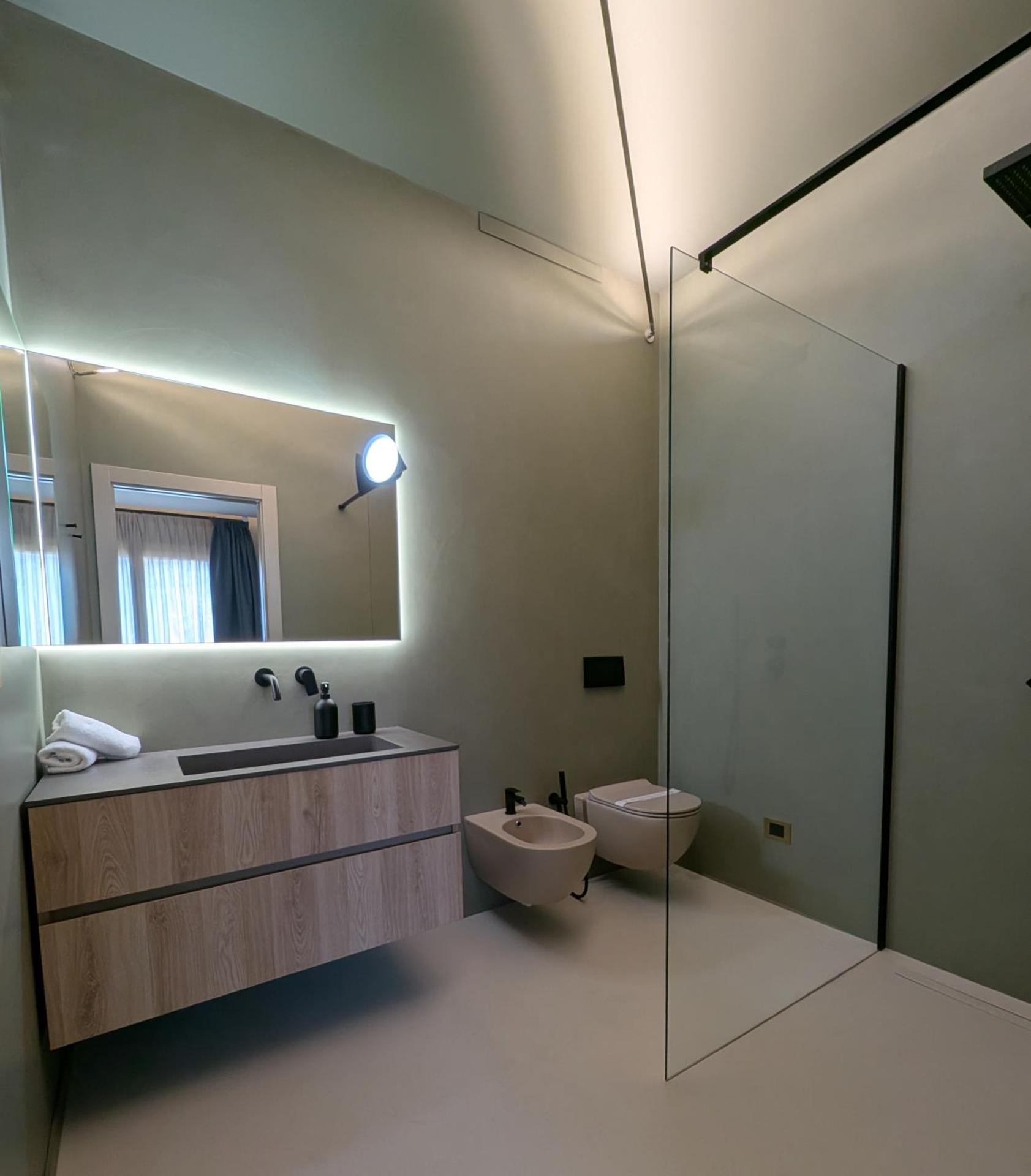 Aosta Holiday Apartments - Rayon