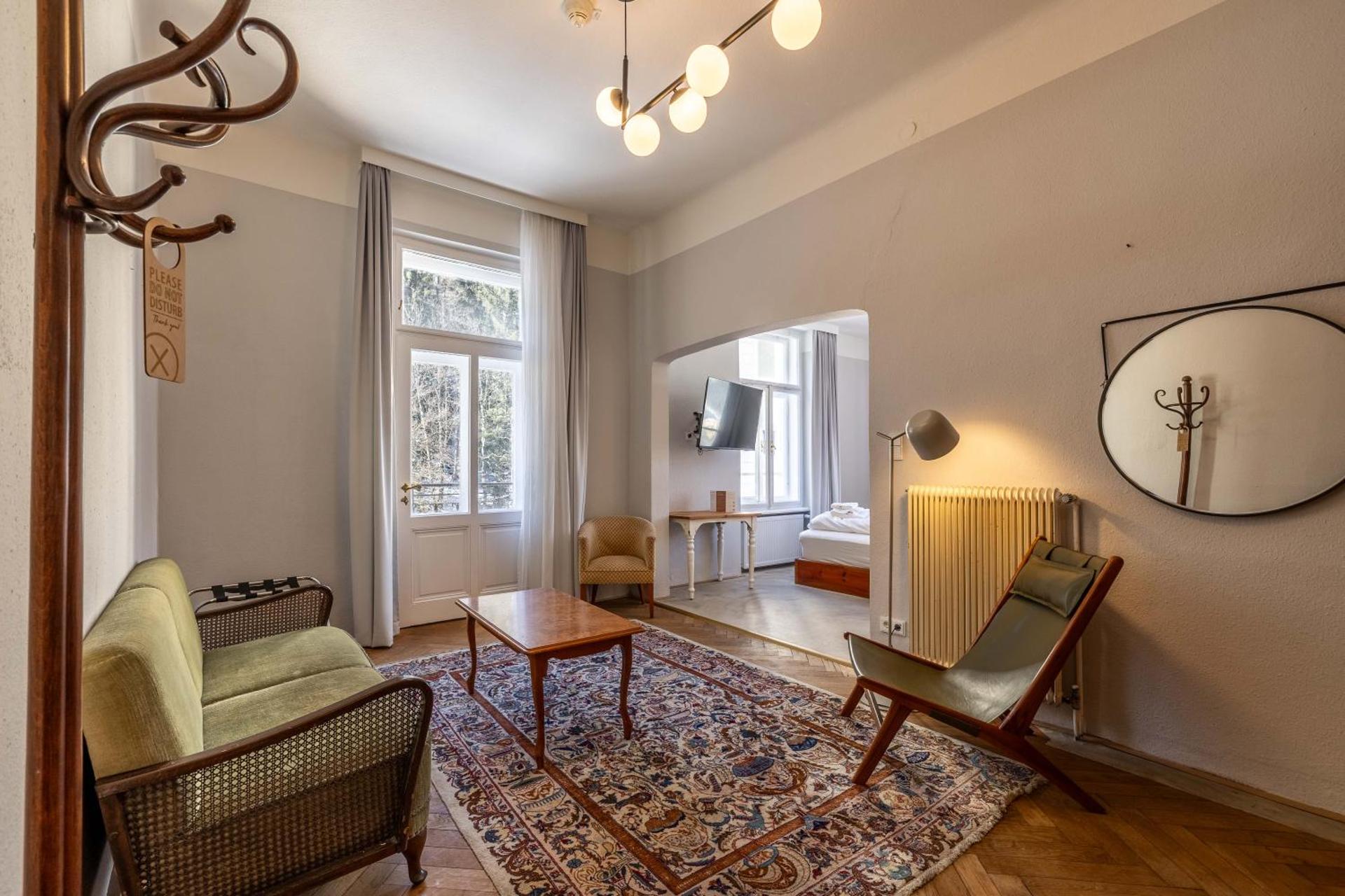 the eighteen86 by keyone