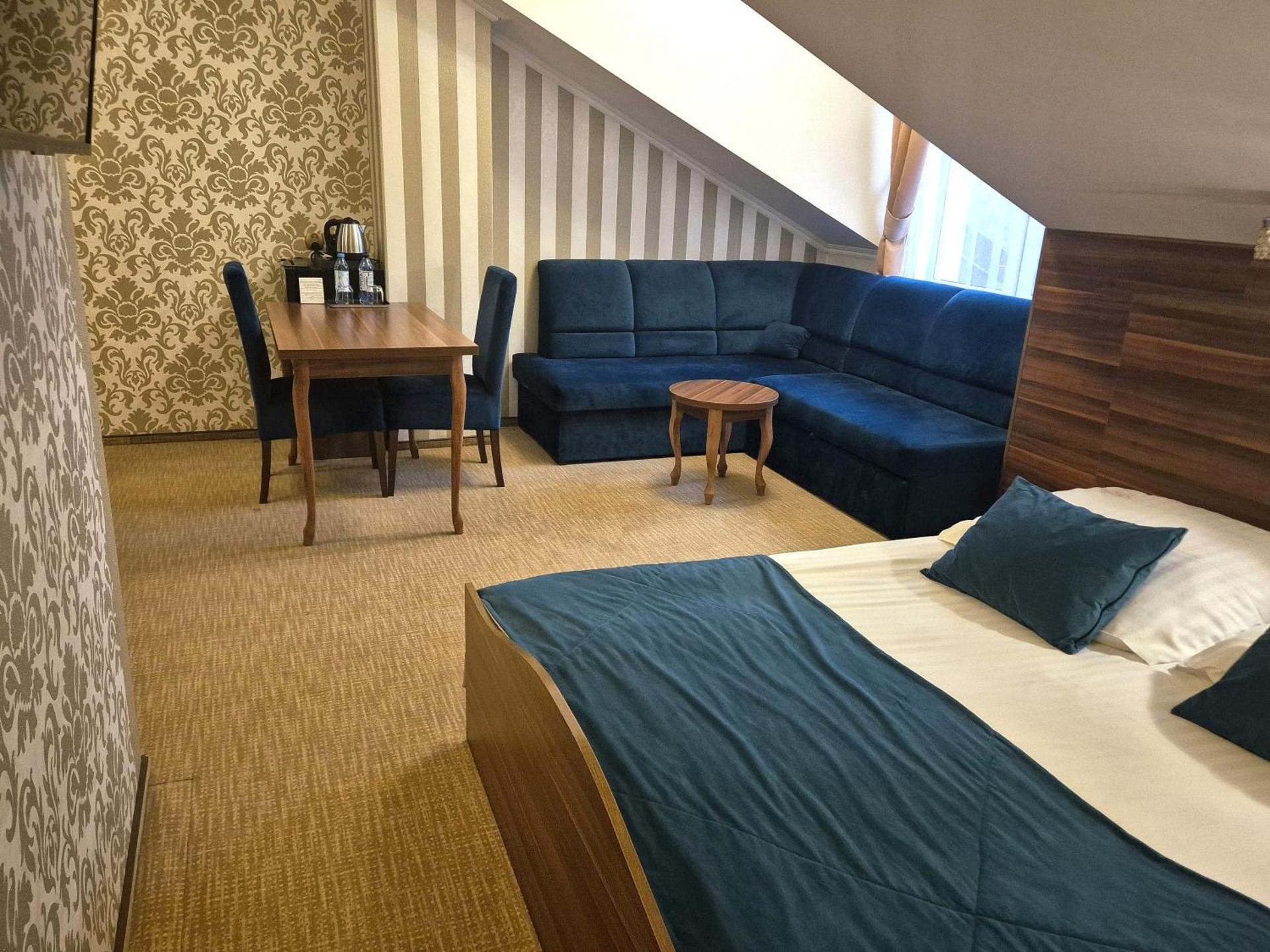 Deluxe Double Room with Extra Bed