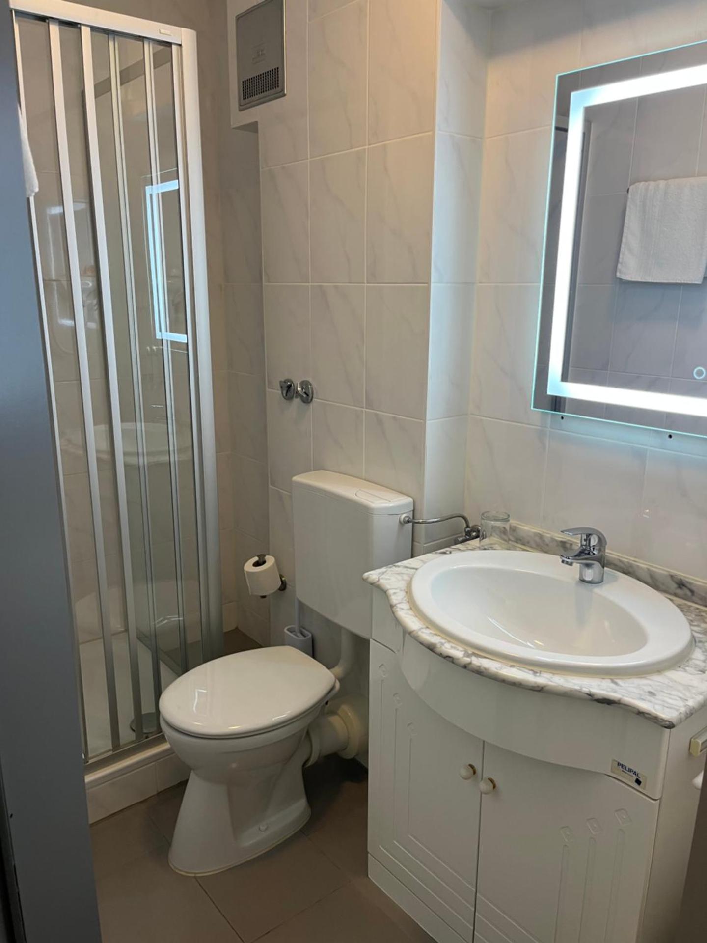 Cocco-Bello Smart Check-in Hotel