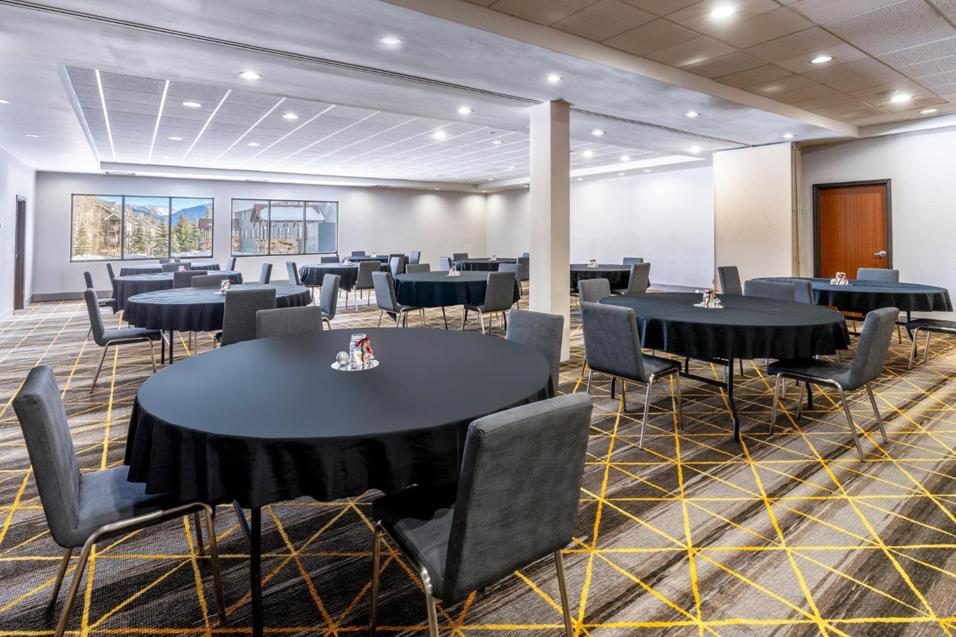 Meeting/conference room