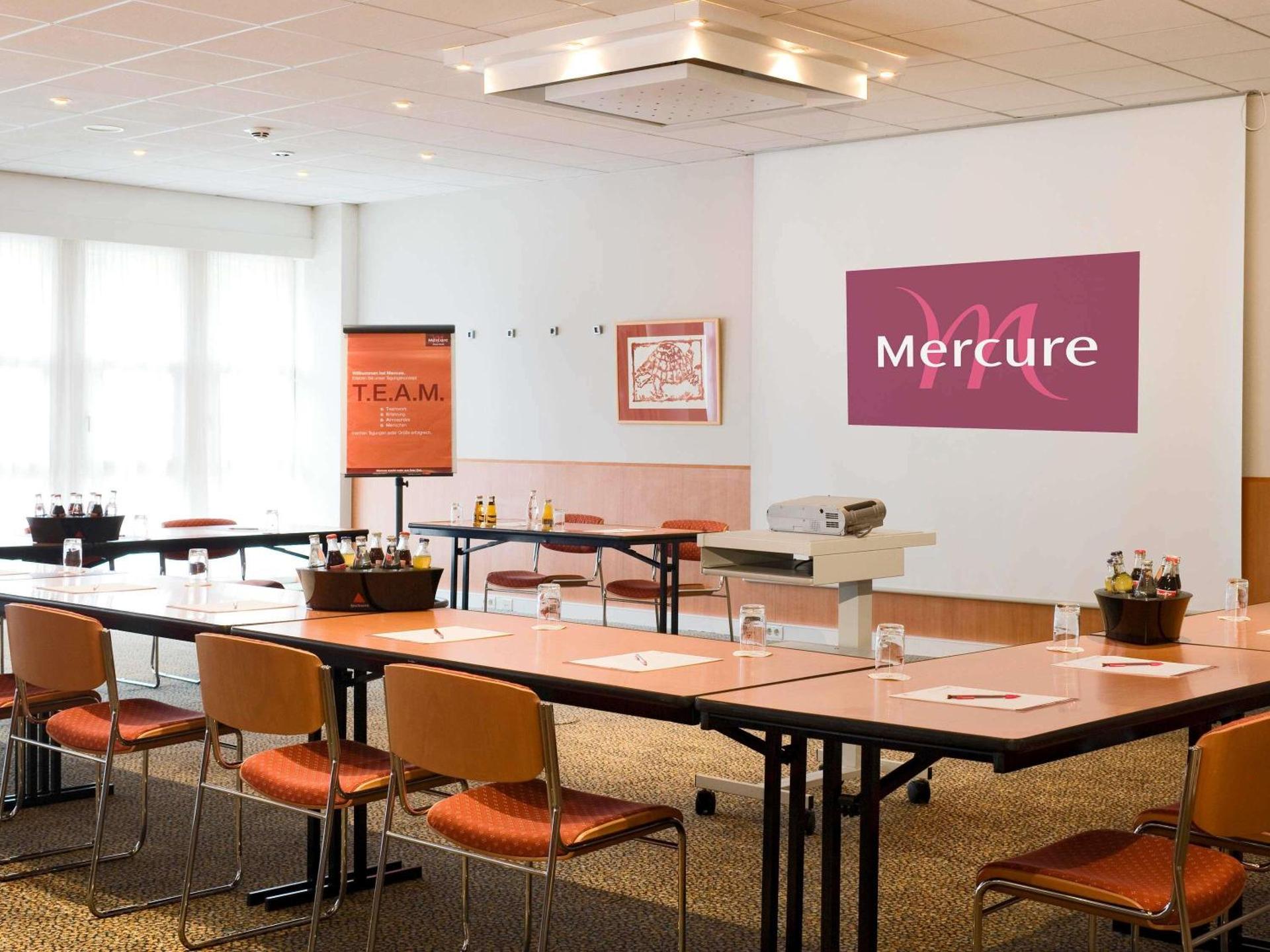 Meeting/conference room