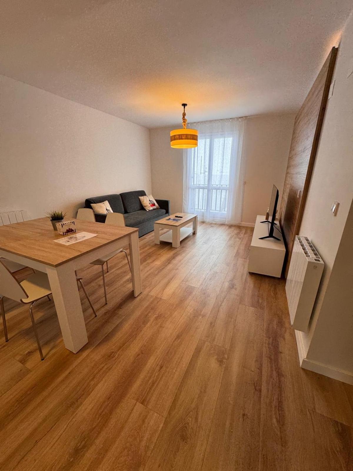 Apartamentos Pirineos Rent