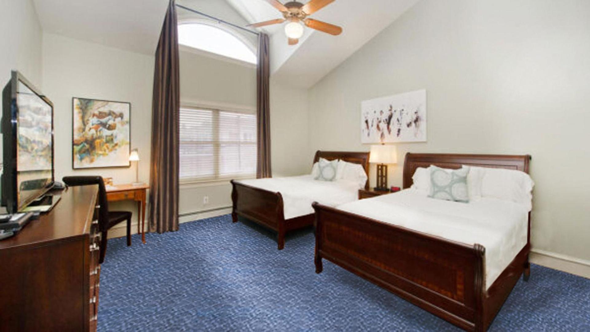 The Bradley Boulder Inn